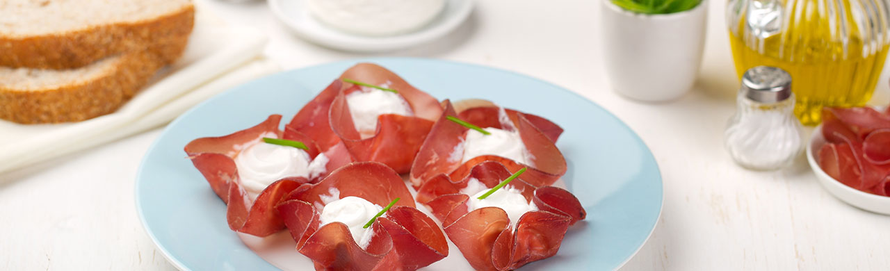 Cestini Di Bresaola E Ricotta Vallelata Mozzarelle E Formaggi Freschi Rendi Uniche Le Tue Ricette