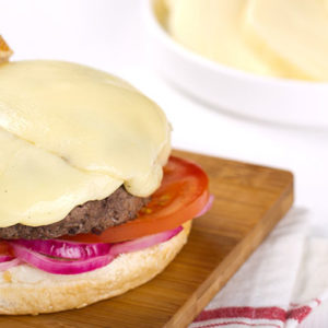 http://localhost/vallelata_old/wp-content/uploads/2014/11/014_Hamburger-con-Scamorza.-Ricetta.jpg