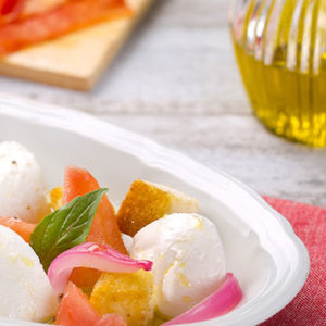 http://localhost/vallelata_old/wp-content/uploads/2014/11/018_Panzanella-e-Mozzarella.-Ricetta.jpg