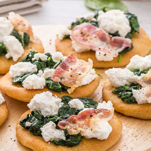 http://localhost/vallelata_old/wp-content/uploads/2015/04/062_pizzetta_spinaci_ricotta_bacon_ricetta.jpg