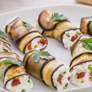 http://localhost/vallelata_old/wp-content/uploads/2015/04/066_involtini_melanzane_ricotta_pomodorisecchi_ricetta.jpg