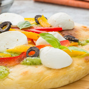 http://localhost/vallelata_old/wp-content/uploads/2015/06/106_pizza_cremazucchini_olive_bocconcini_ricetta.jpg