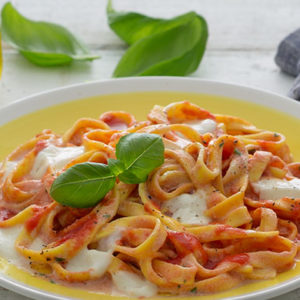 http://localhost/vallelata_old/wp-content/uploads/2016/10/197_pasta_pomodoro_mozzarella_ricetta.jpg